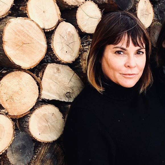 Meet your Posher, Carrie - Picture 1 of 1